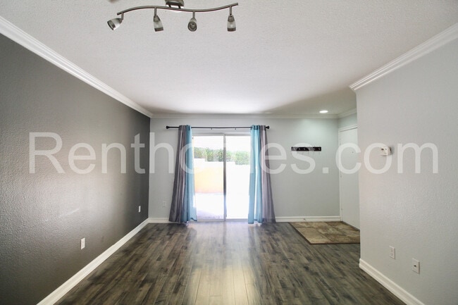 Building Photo - Rancho Bernardo,15377 Maturin Dr #196, Gra...