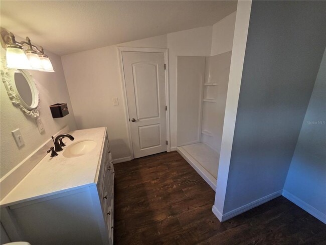 Building Photo - 36627 Eiland Blvd