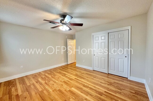 Building Photo - 1017 Creel St