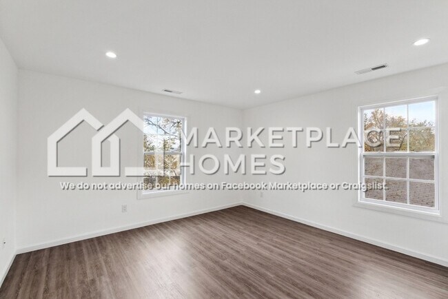 Building Photo - 4310 Ohls Ave