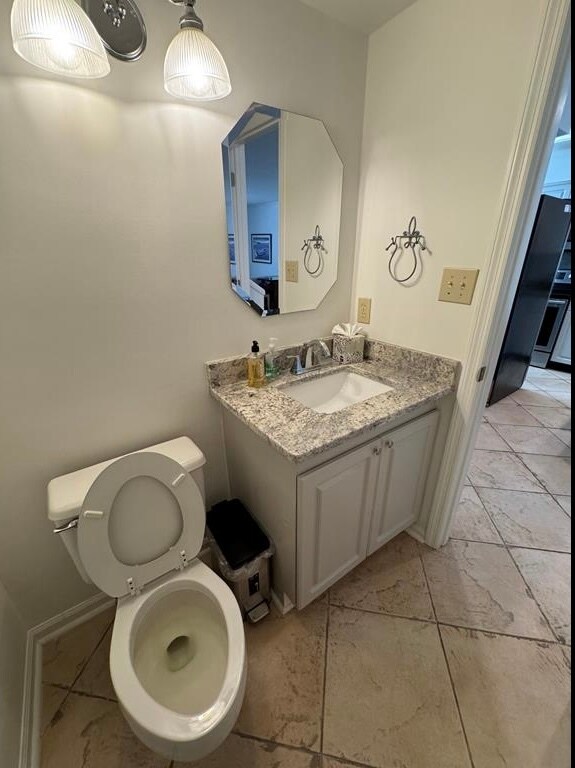 Powder room on main level. - 10027 Washington Cir