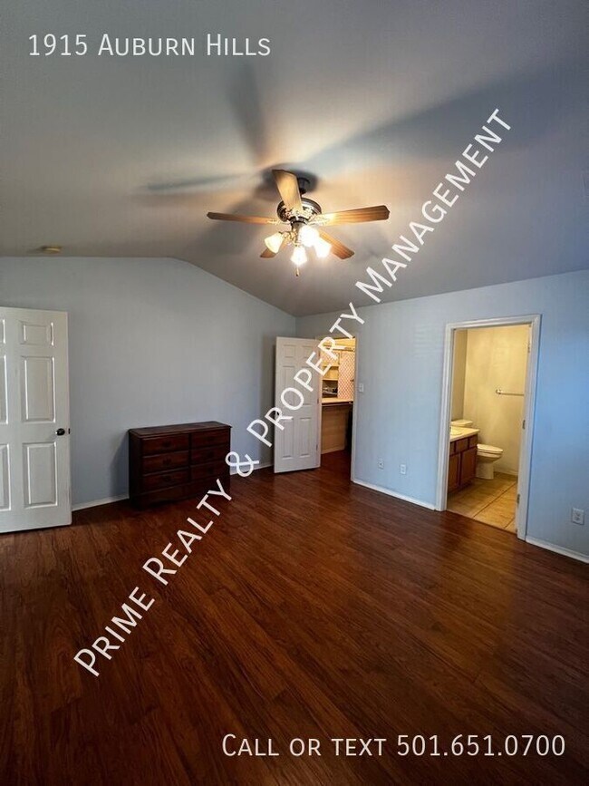 Building Photo - 1915 Auburn Hills Dr