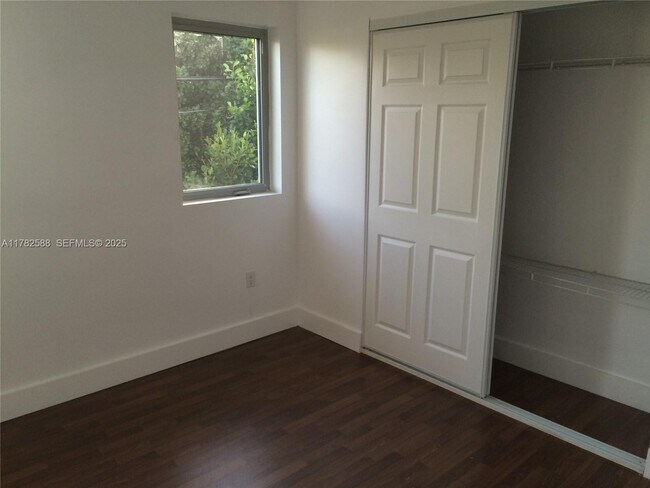 Building Photo - 7025 Rue Granville