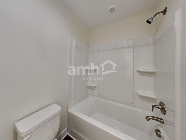 Building Photo - 535 Drema Ct