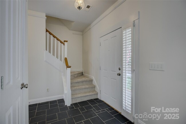 Building Photo - 11330 Deer Ridge Ln