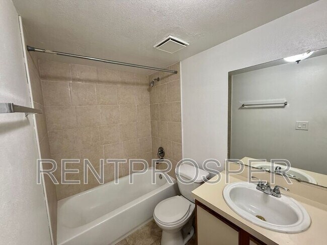 Building Photo - 4267 S Semoran Blvd