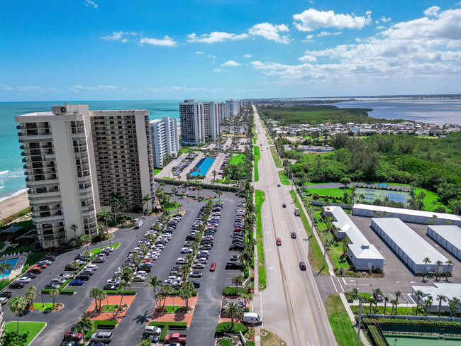 Building Photo - 9500 S Ocean Dr