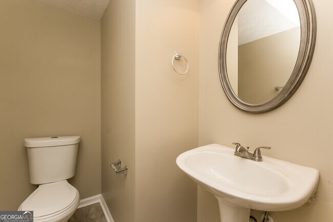 Building Photo - 7287 Walton Hl