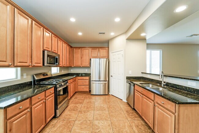 Building Photo - 7554 S Ocean Port Dr