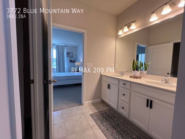 Building Photo - 3772 Blue Mountain Wy