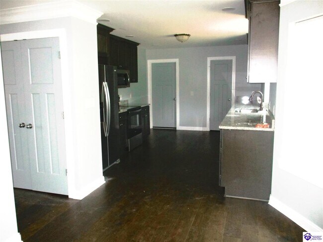 Building Photo - 130 Diamond Ct