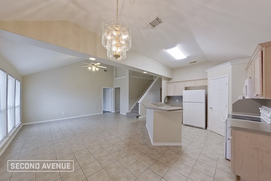 Building Photo - 5110 Spring Brook Dr