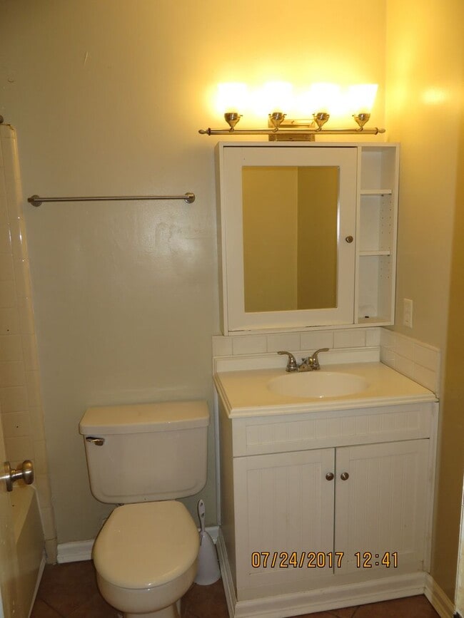 Building Photo - Charming 3 bedroom house for rent August 6, 2026, w/ a garage and privacy fenced back yard for $1...