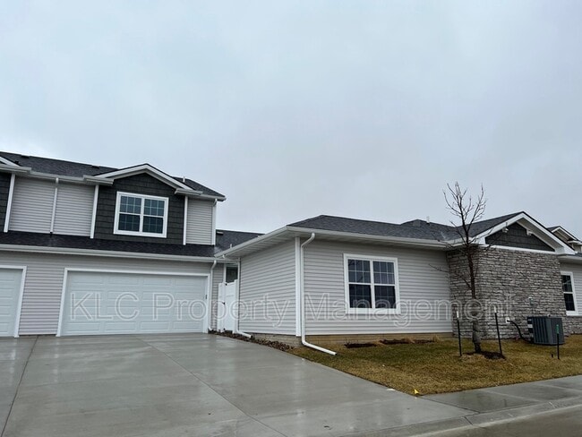 Primary Photo - 8951 Calpurnia Dr