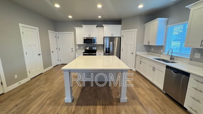 Building Photo - 3607 E Sapphire Creek Ln