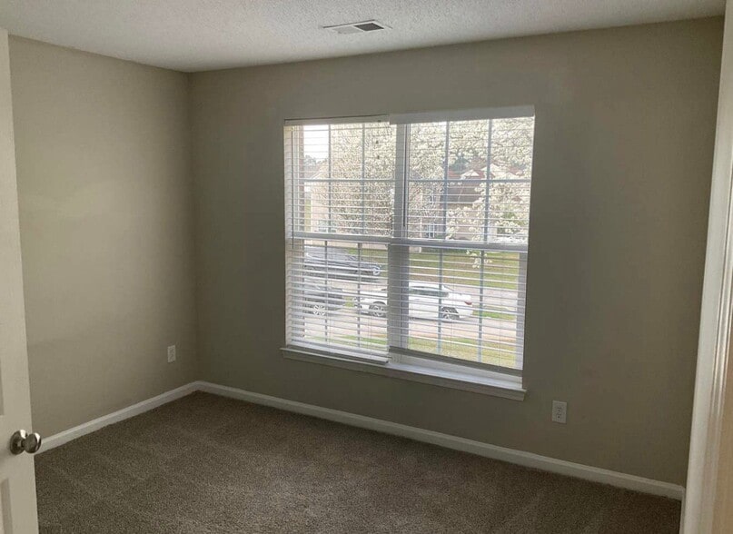 Building Photo - 111 Austin Run Ct