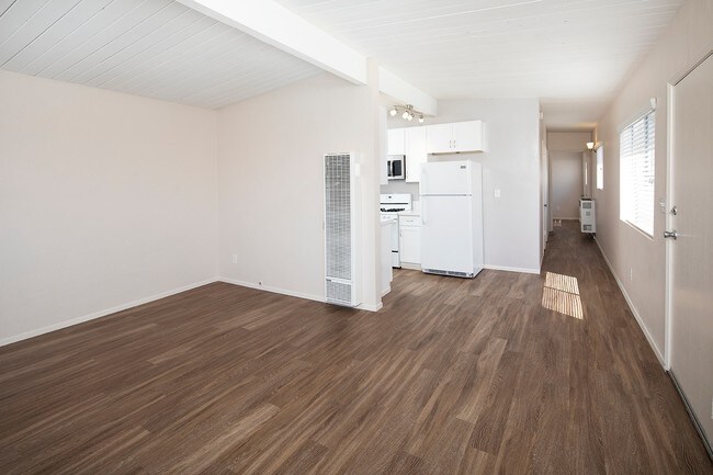 Building Photo - 3662 Moultrie Ave