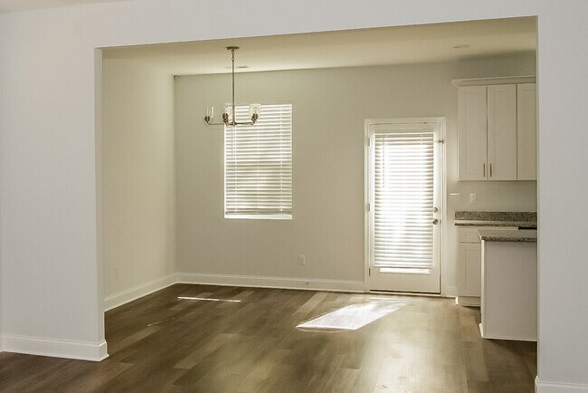 Building Photo - 519 Granby Cir