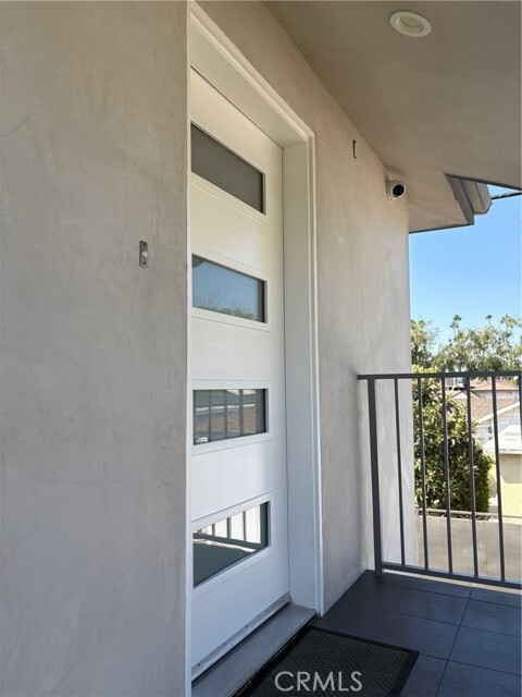 Building Photo - 1221 Irving Ave