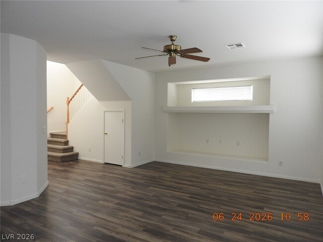 Building Photo - 521 W Dolphin Peak Ct