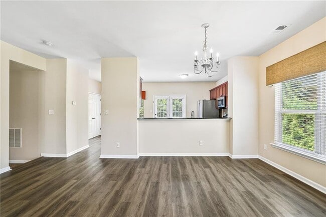 Building Photo - 771 Riverdance Dr