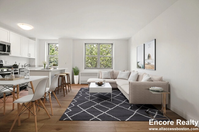 Building Photo - 10 Camelot Ct