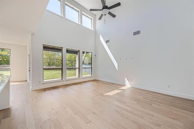 Building Photo - 620 Florence Trl