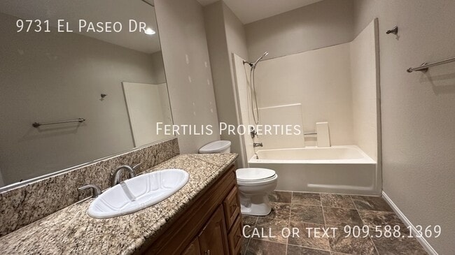 Building Photo - 9731 El Paseo Dr