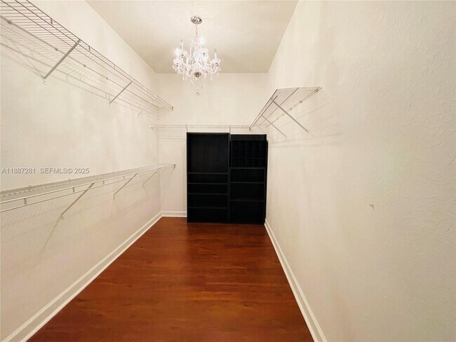 Building Photo - 7636 SW 193rd Ln