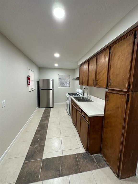 Building Photo - 1930 W Dallas St