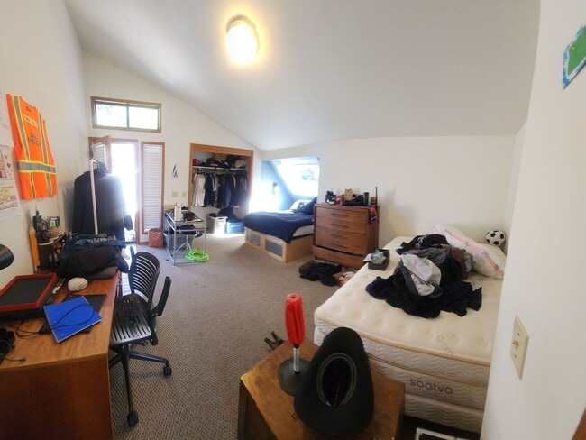 Building Photo - Bigger than average home in SLO! Lots of space!