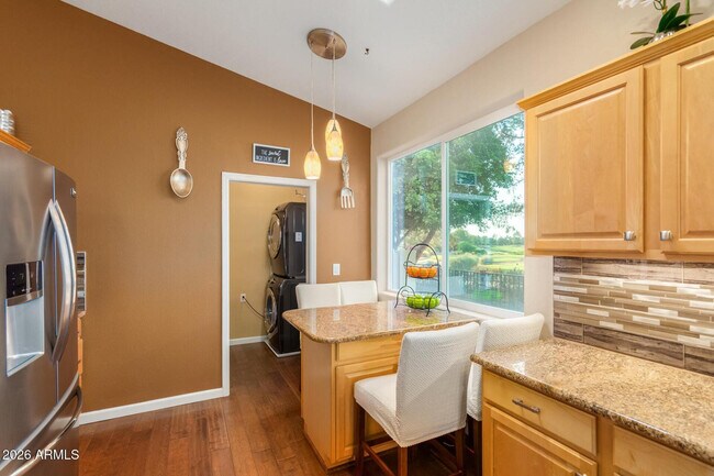 Building Photo - 3341 E Fremont Rd