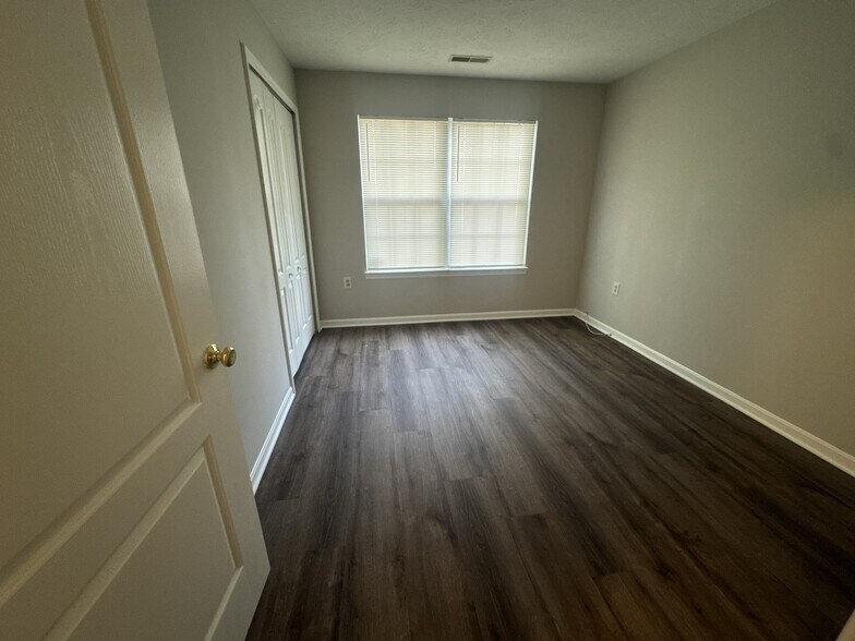 Building Photo - 4607 Deepwood Ct