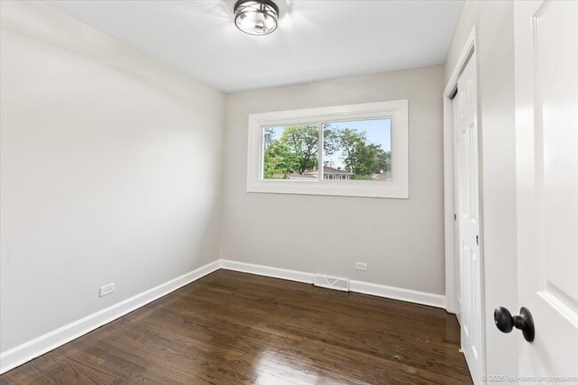 Building Photo - 16211 Joyce Cir