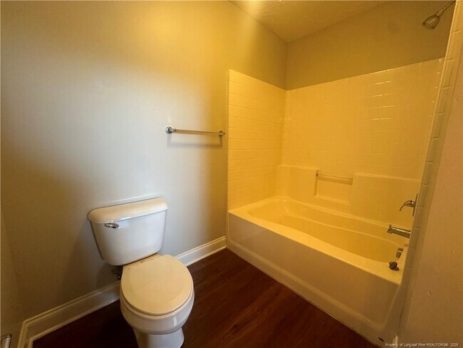 Building Photo - 450 Copper Creek Dr