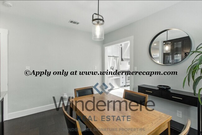 Building Photo - Timeless Modern Luxury 3 bedroom in one of...