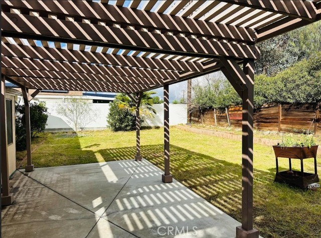 Building Photo - 28868 Thornhill Dr