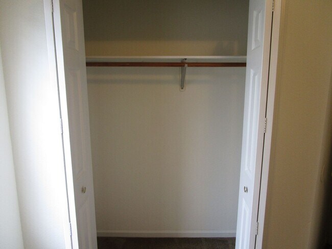 Building Photo - 4405-4407-4407 Cheryl Ct