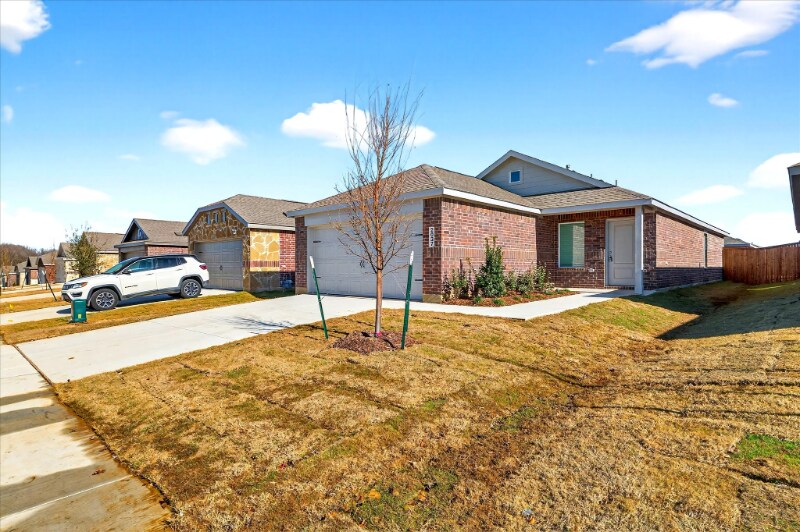 Building Photo - 2037 Belgian Dr