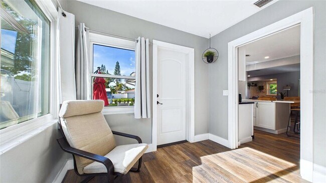 Building Photo - 101 N Mercury Ave