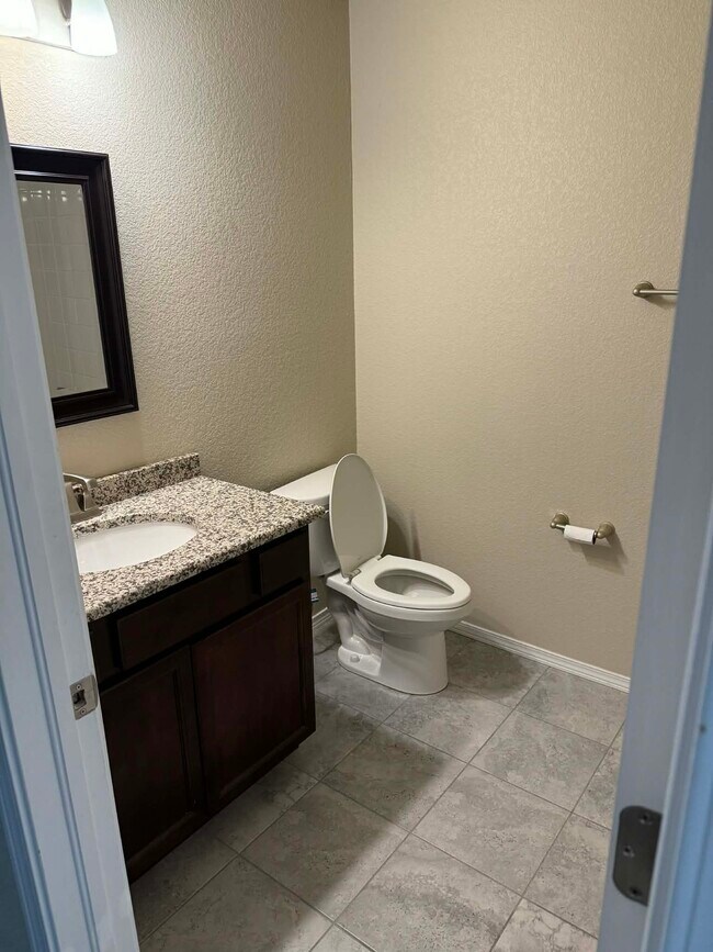 Building Photo - 1745 Flintshire St