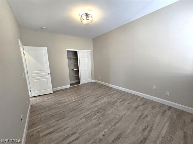 Building Photo - 927 Via Canale Dr