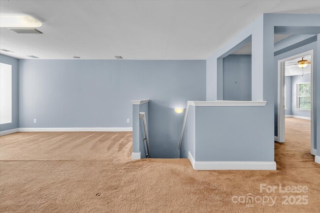 Building Photo - 15635 Normans Landing Dr