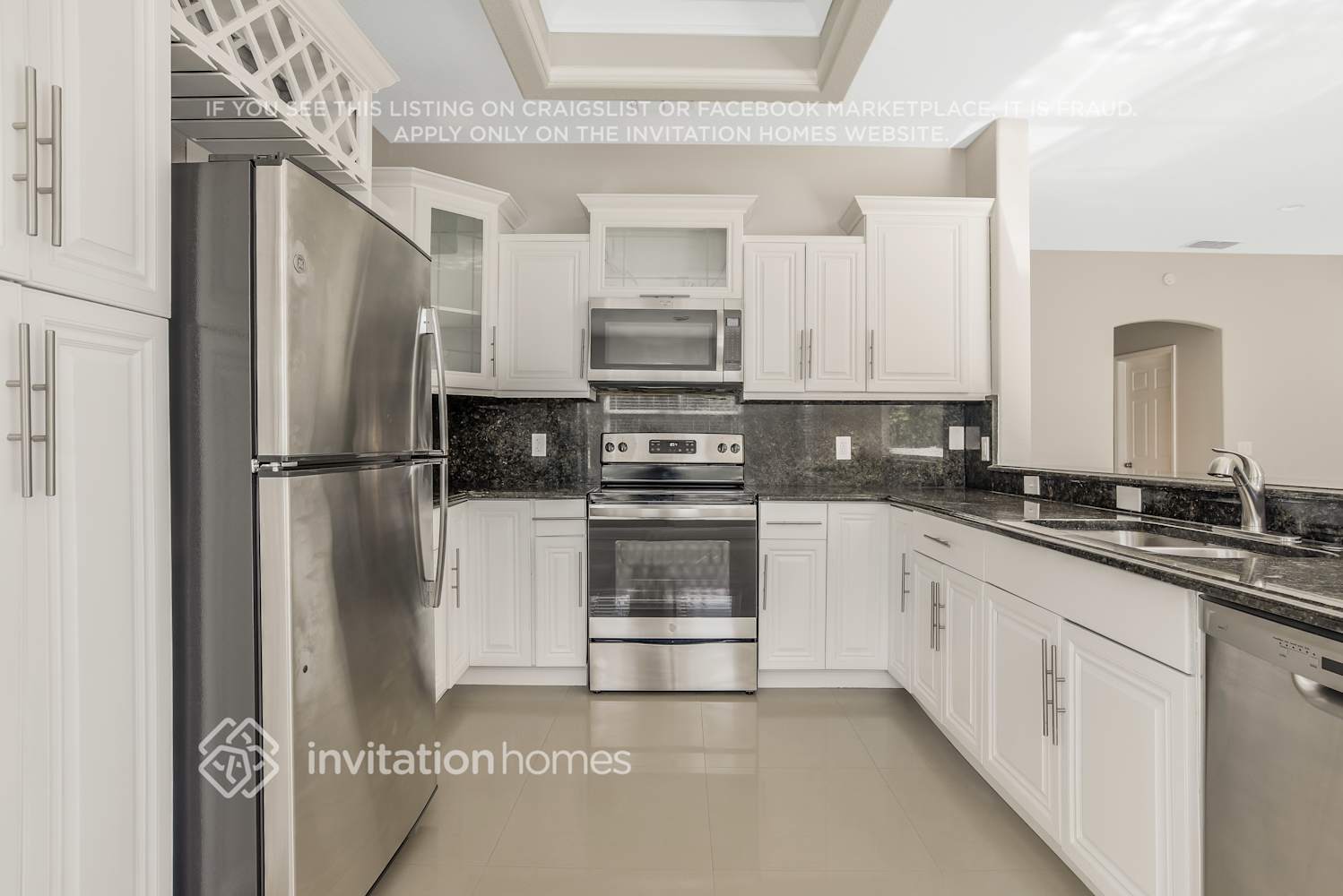 Building Photo - 1146 Lake Biscayne Way