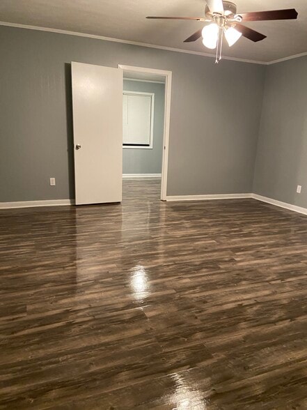 Master Bedroom - 615 W Vine St