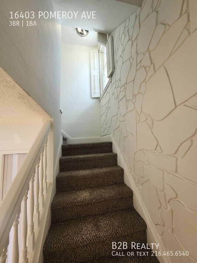 Building Photo - 16403 Pomeroy Ave