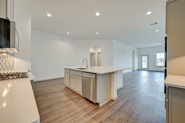 Building Photo - 28451 Hazel Trl
