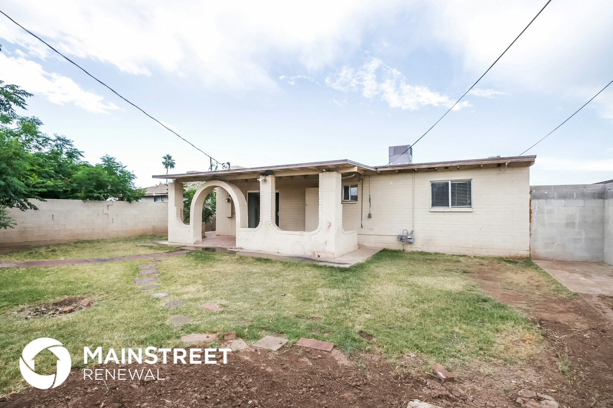 Building Photo - 3733 W Cypress St