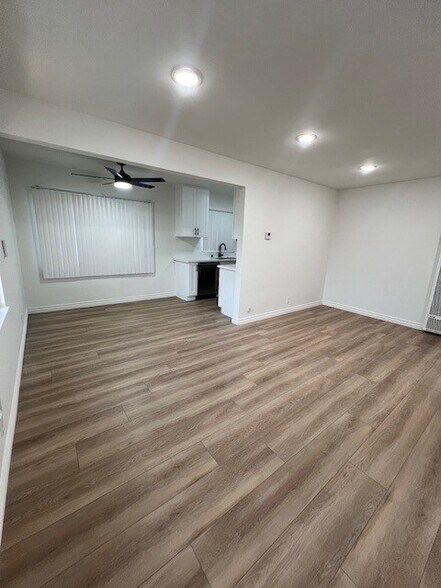 Building Photo - 1938 Euclid St