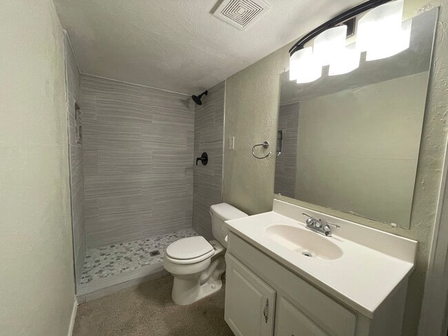 Building Photo - The Full Package